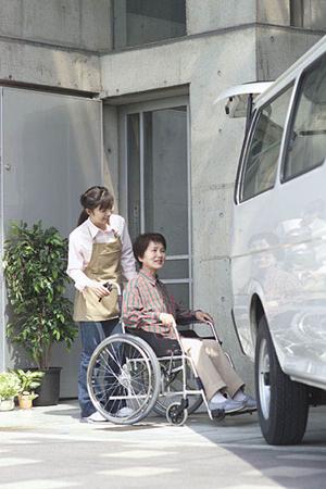 審美歯科での矯正の値段はこちら。